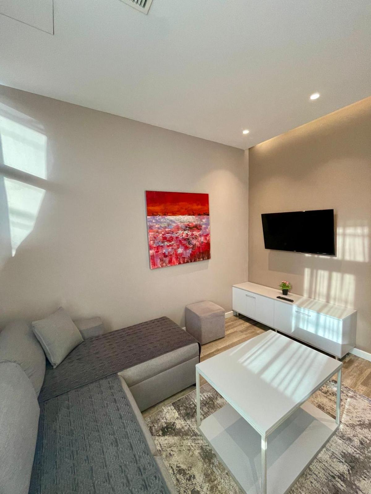 Premium City Studio & Suite Tirana Extérieur photo